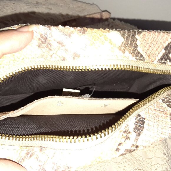 Madewell Snake Embossed Leather Transport Crossbody Bag - Picture 7 of 12